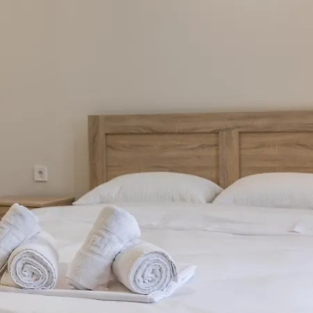 Uncle Tam 3* Litochoro