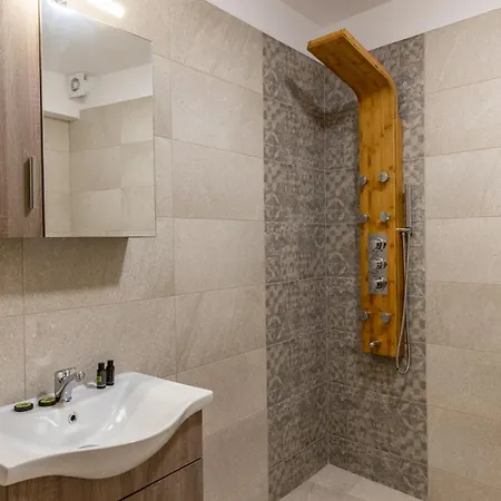 Uncle Tam Apartmanhotel 3*